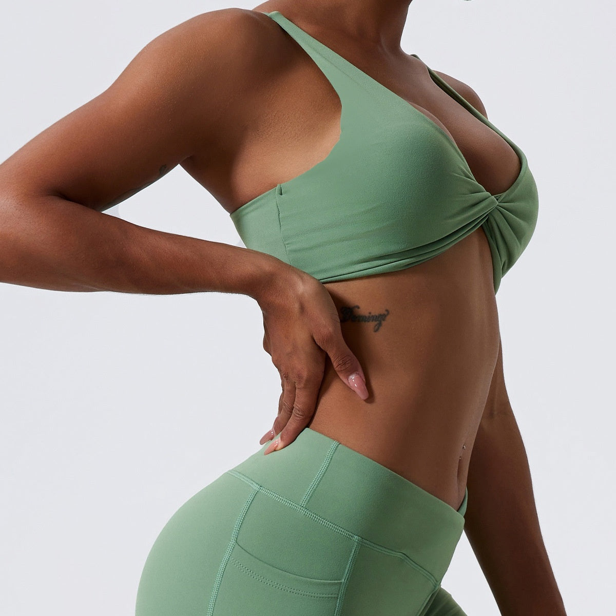 Essential Twist Bra